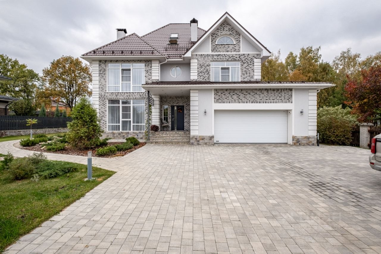 Дом, 500 м², 15 соток