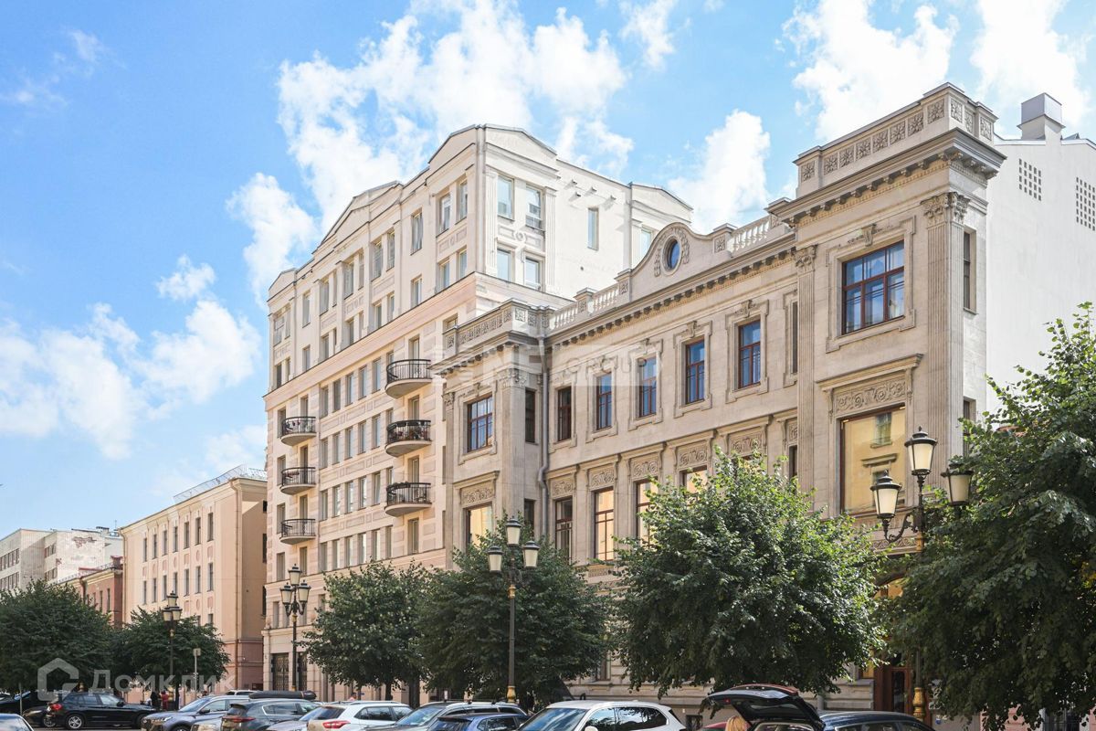 4-комн., 150.6 м², 2/8 этаж