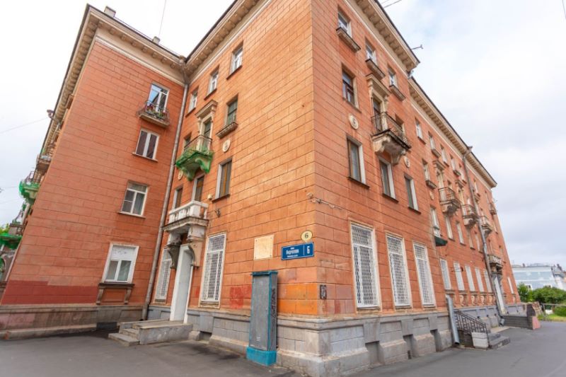 4-комн., 87.4 м², 2/4 этаж