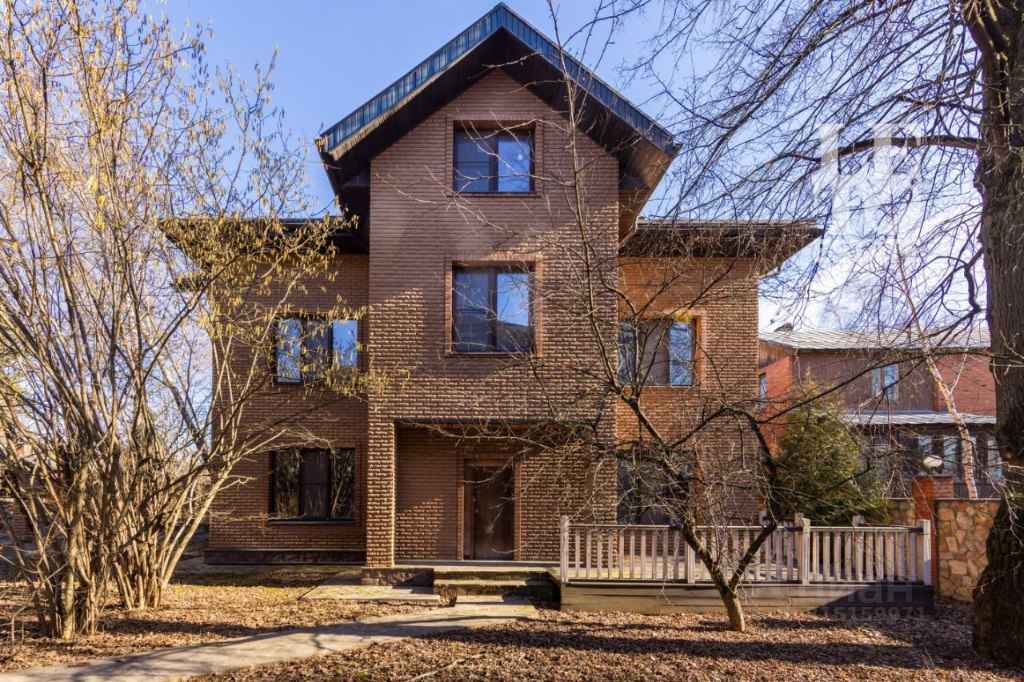 Дом, 420 м², 6.26 соток