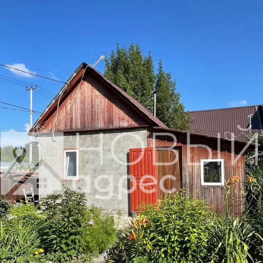 Коттедж, 24 м², 10 соток