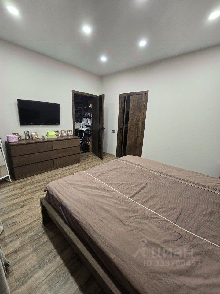 2 этажный, Таунхаус, 200 м², 4 сотки, 2 этажа
