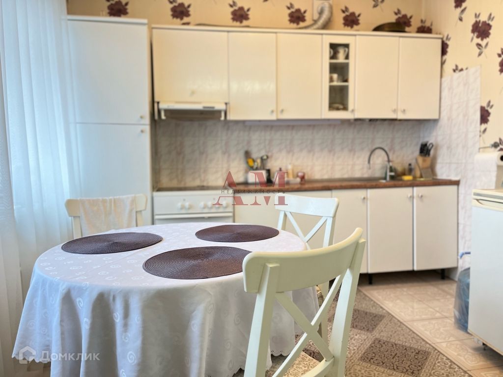 4-комн. квартира, 128.4 м2, 2/3 этаж