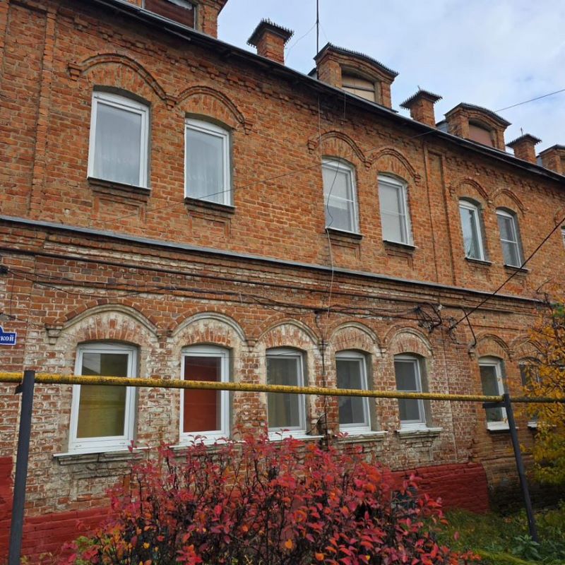3-комн. квартира, 110 м2, 1/2 этаж