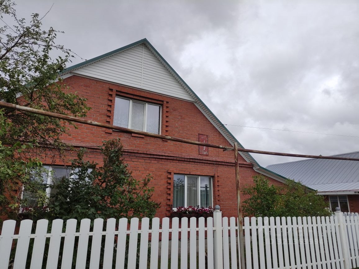 2-этажный дом, 208.3 м², 17 соток