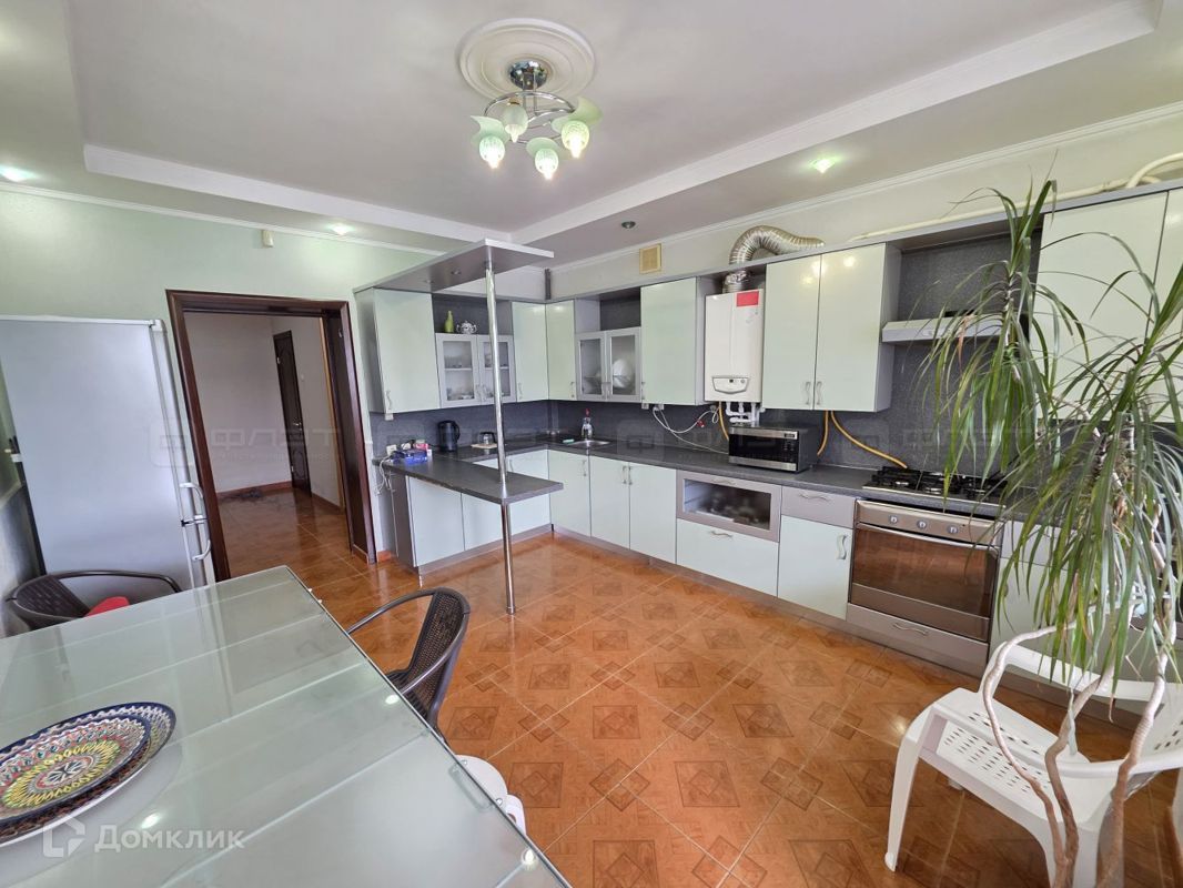 2-комн., 96 м², 3/4 этаж