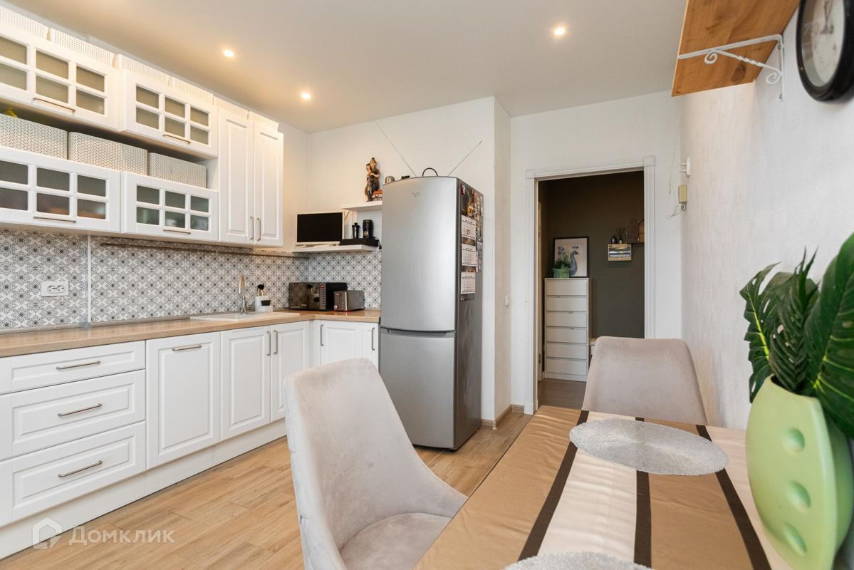 3-комн., 63.7 м², 1/9 этаж