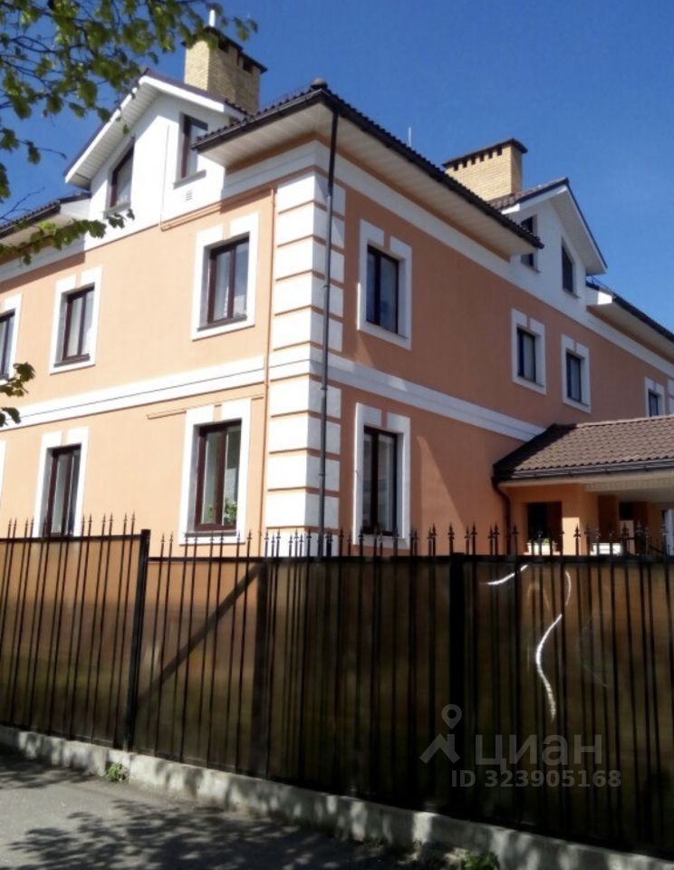 Дом, 250 м2, 6 соток