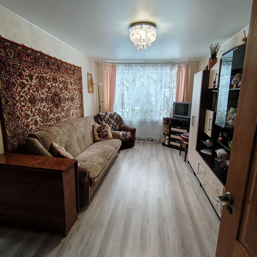 2-комн., 43 м², 1/5 этаж