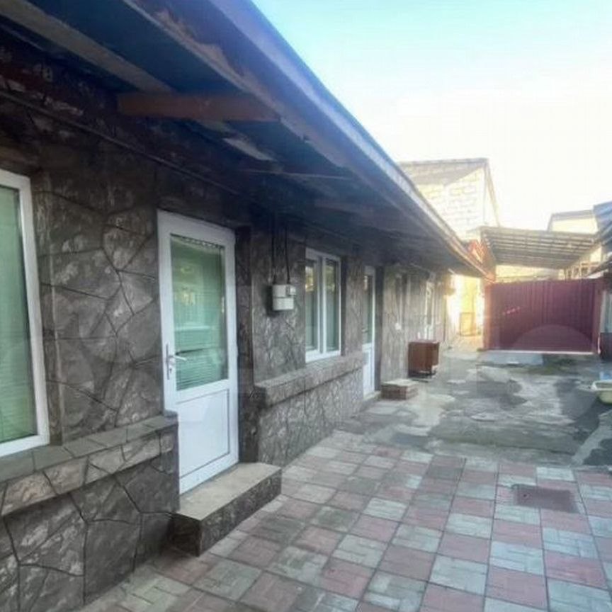 Дом, 228 м², 4 сотки