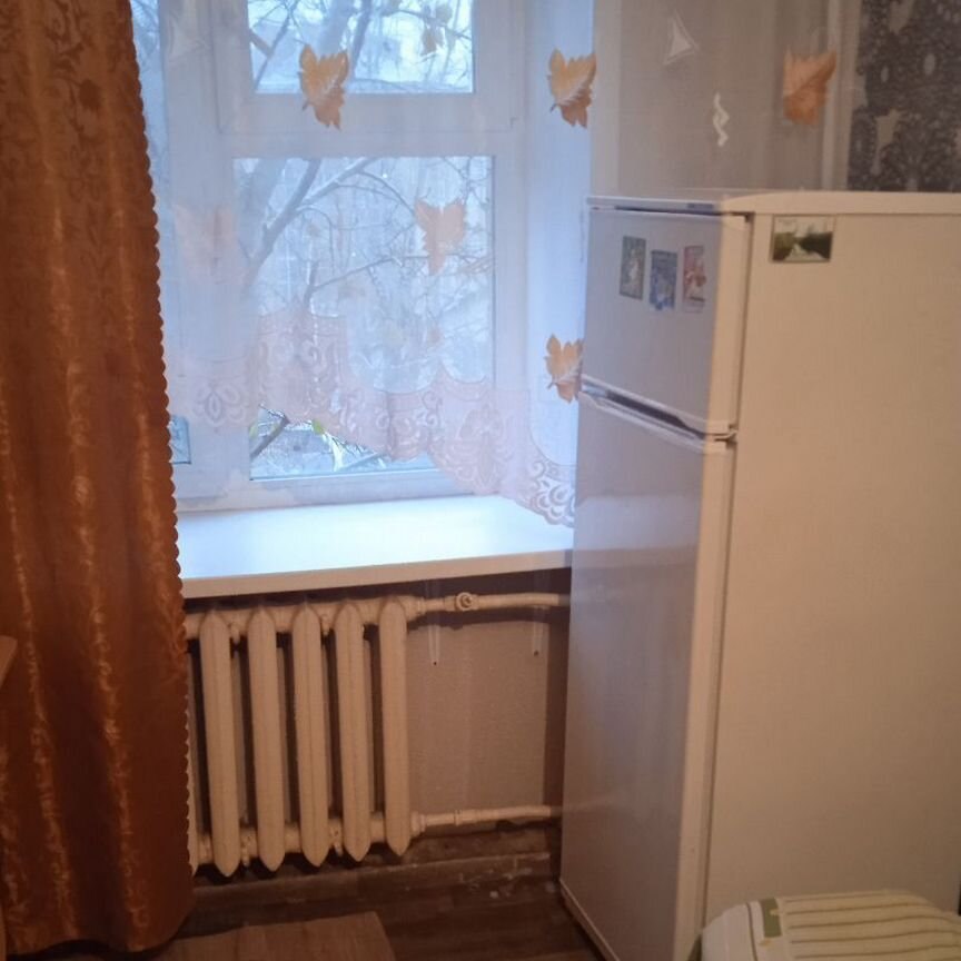 Комната, 13 м², 5-комн.