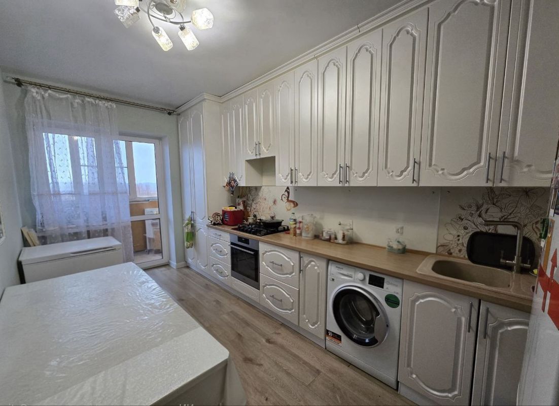 2-комн., 52 м², 1/3 этаж