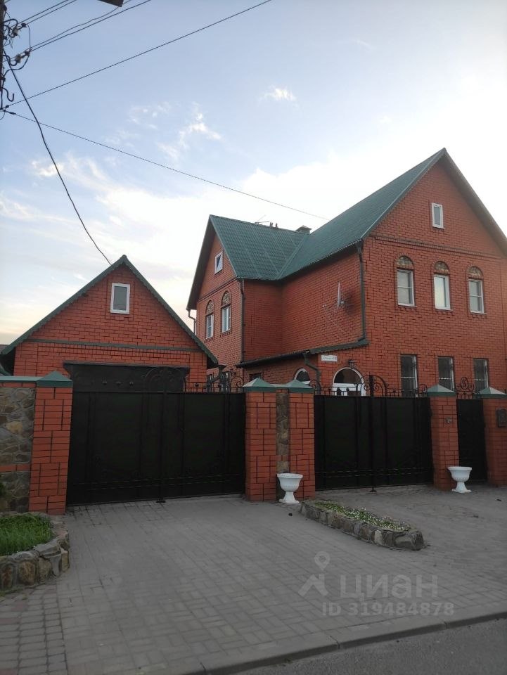 Коттедж, 160 м², 10 соток