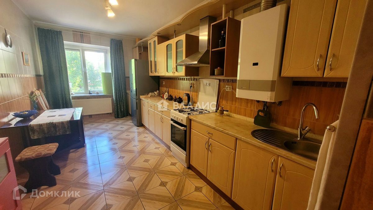 2-комн., 82 м², 2/6 этаж