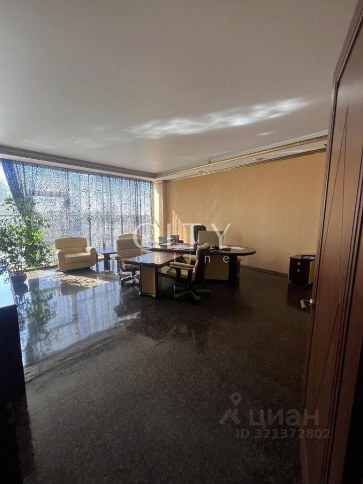 Офис, 500 м², 3/3 этаж