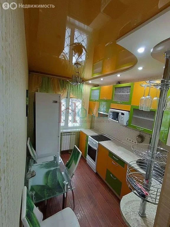 2-комн., 43 м², 1/9 этаж