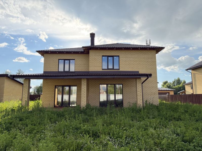 Коттедж, 209 м², 8 соток