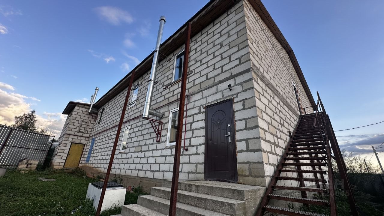 Коттедж, 493.3 м², 6 соток