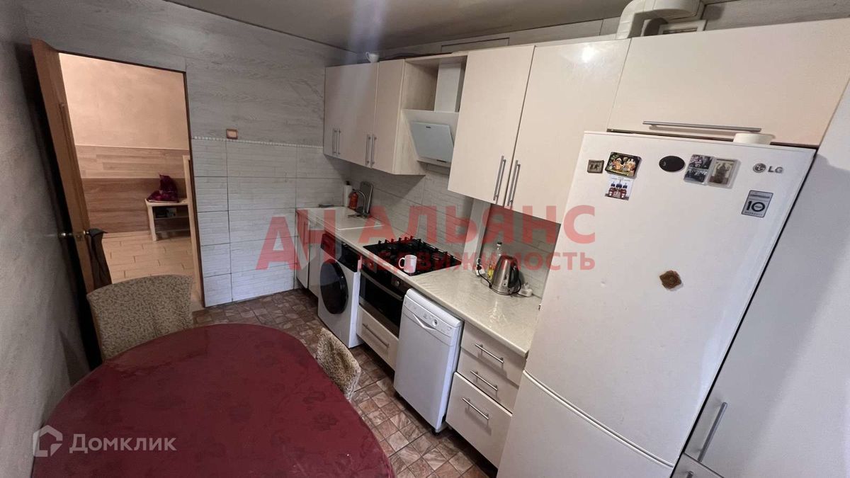 4-комн. квартира, 80 м2, 1/9 этаж