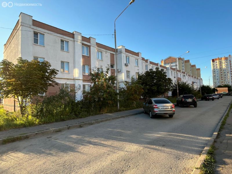 2-комн., 43.3 м², 1/3 этаж