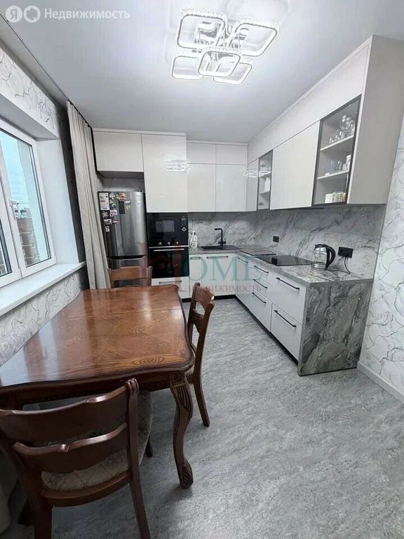 2-комн. квартира, 61 м2, 6/9 этаж