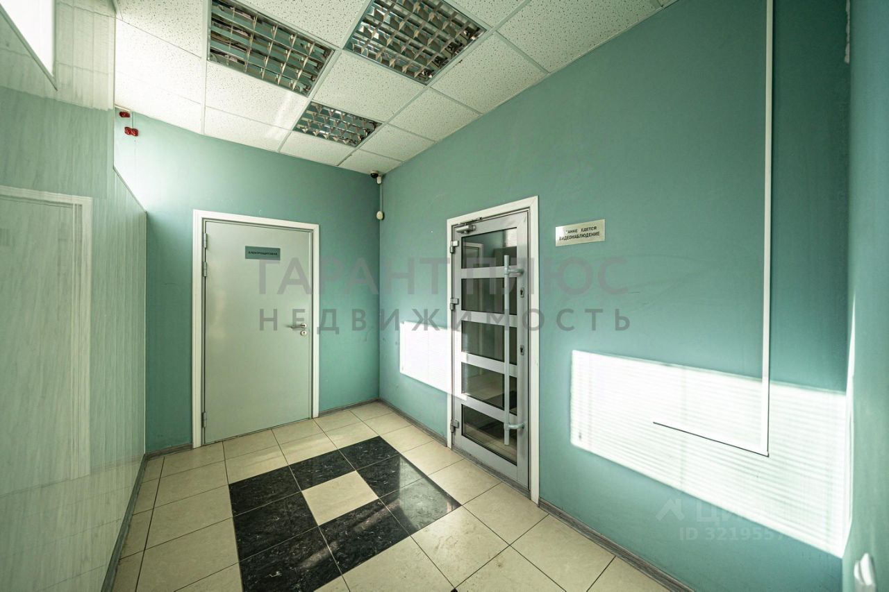 Офис, 215 м², 1/5 этаж