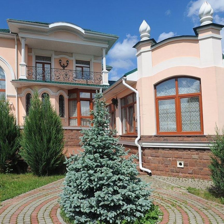 Коттедж, 700 м², 48.9 соток