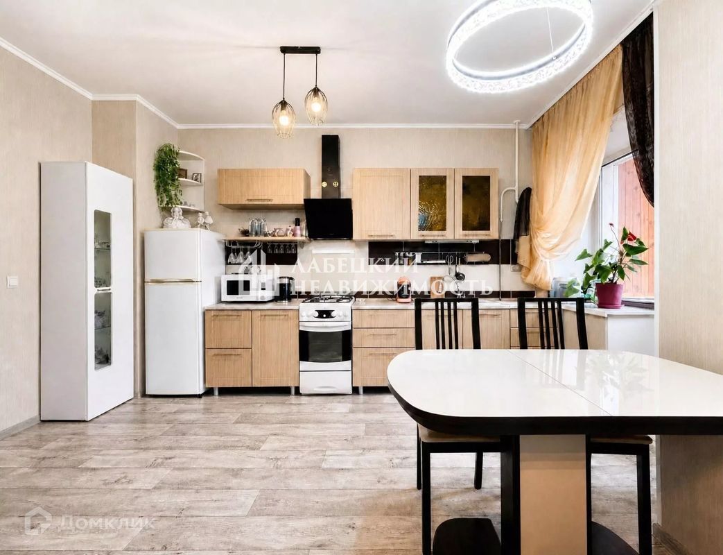 2-комн. квартира, 59.4 м2, 1/9 этаж