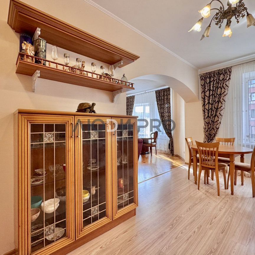 3-комн., 151.2 м², 3/12 этаж