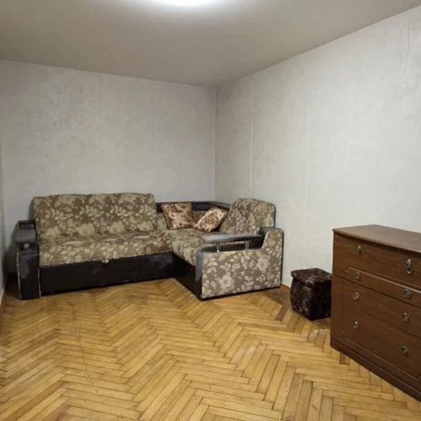 1-комн. квартира, 35 м2, 1/3 этаж