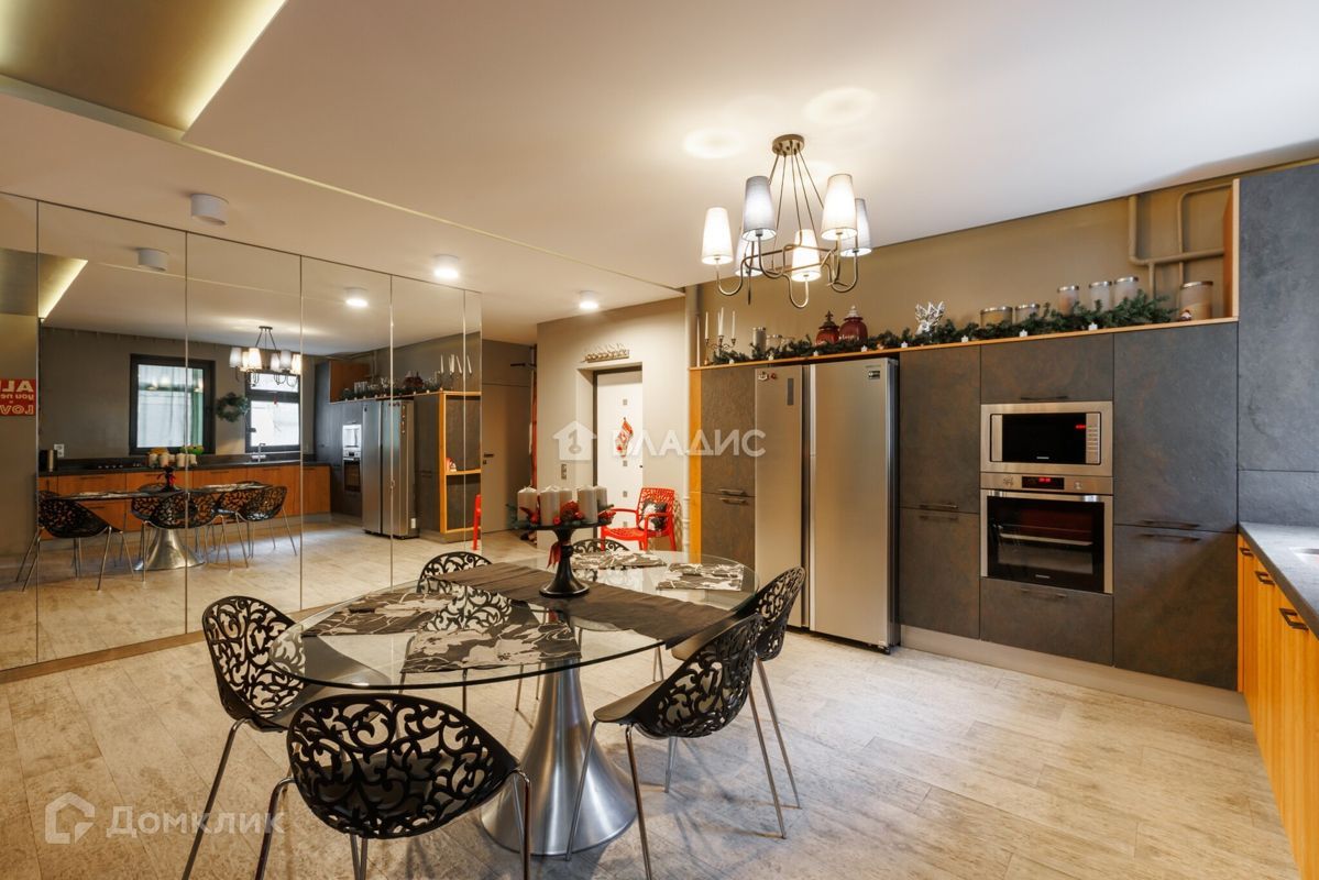 4-комн., 117 м², 2/6 этаж