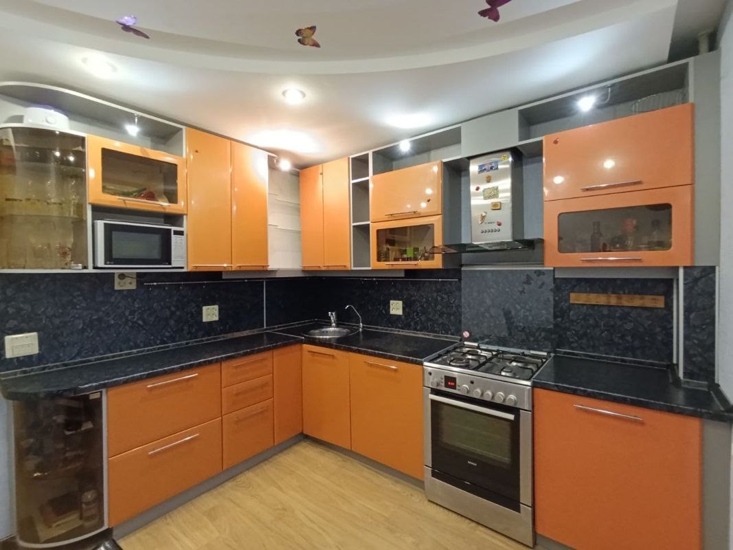 4-комн., 105.2 м², 1/9 этаж