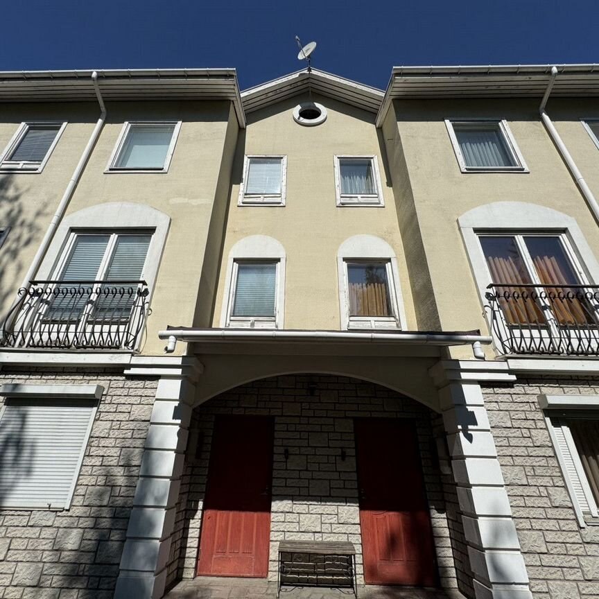 Таунхаус, 180 м², 2 сотки