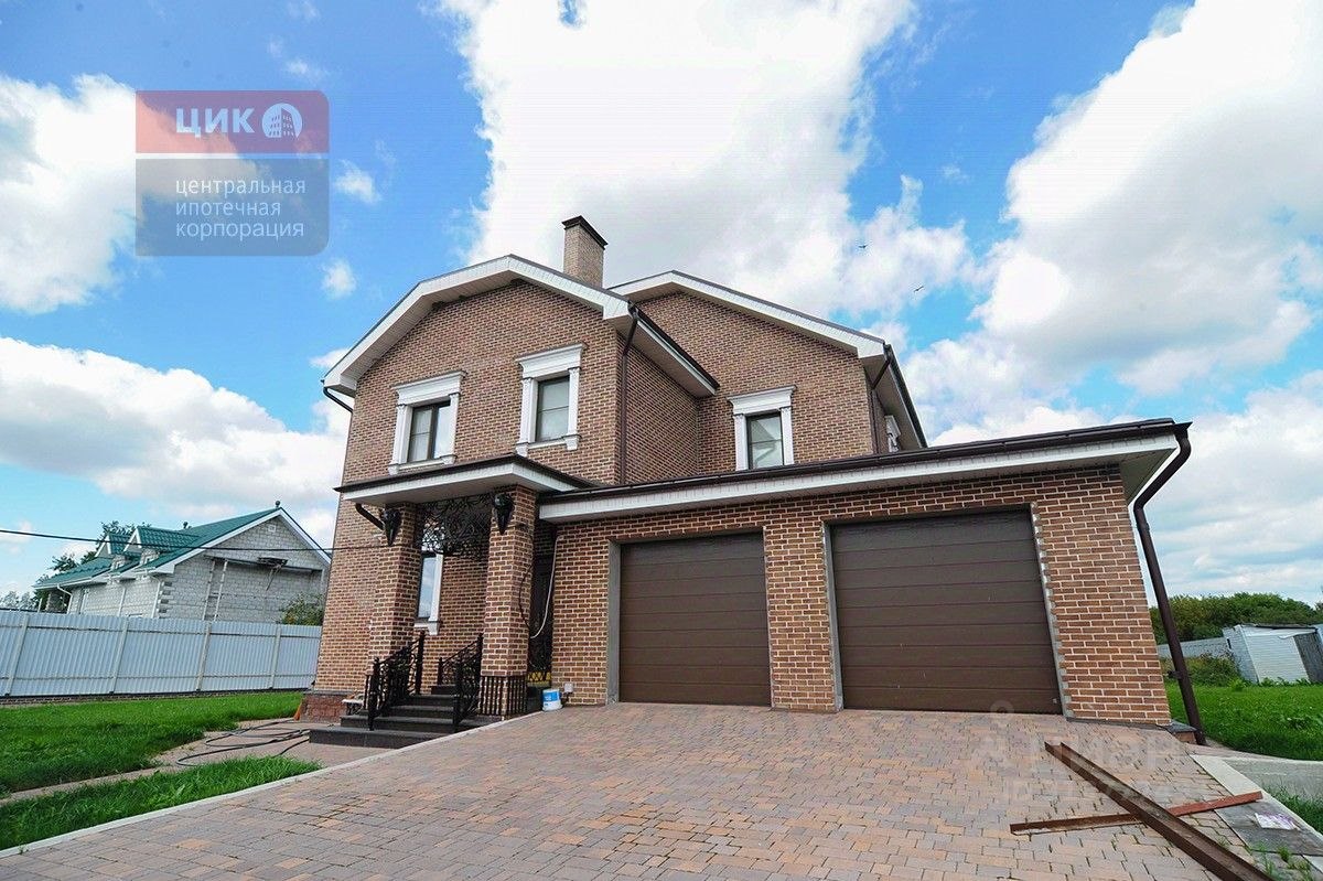 Дом, 400 м², 45 соток