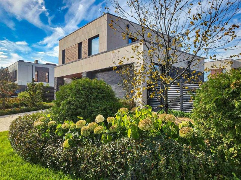 Дом, 331 м2, 8.3 соток