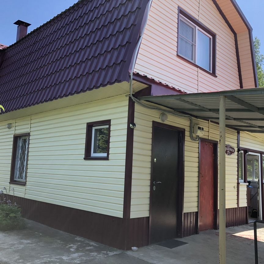 Коттедж, 90 м², 6 соток