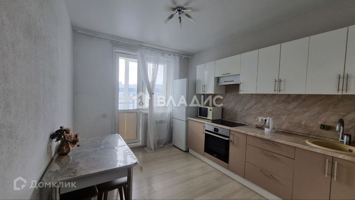 1-комн., 42 м², 15/17 этаж