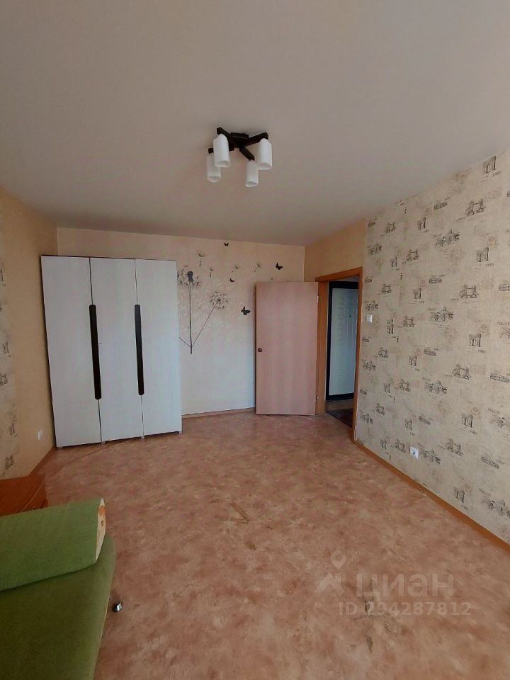 2-комн. квартира, 56 м², 1/10 этаж