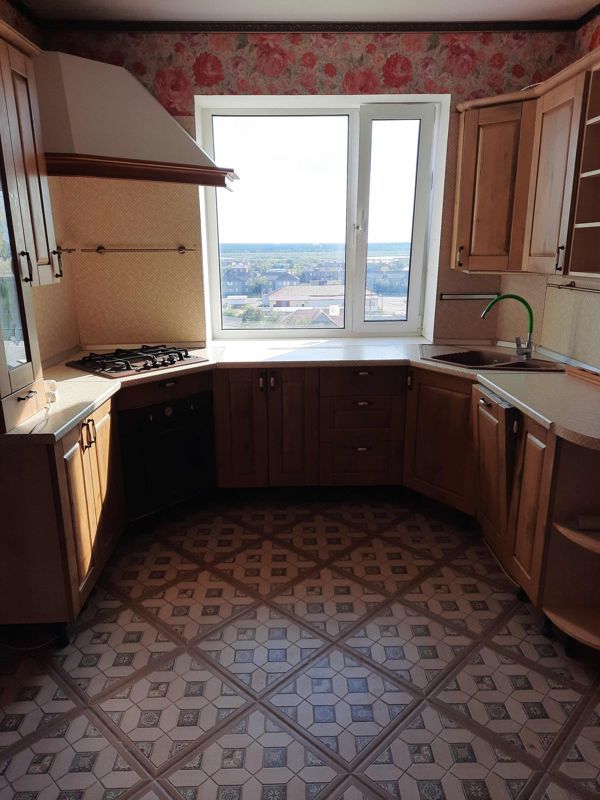 3-комн. квартира, 76.9 м², 7/7 этаж