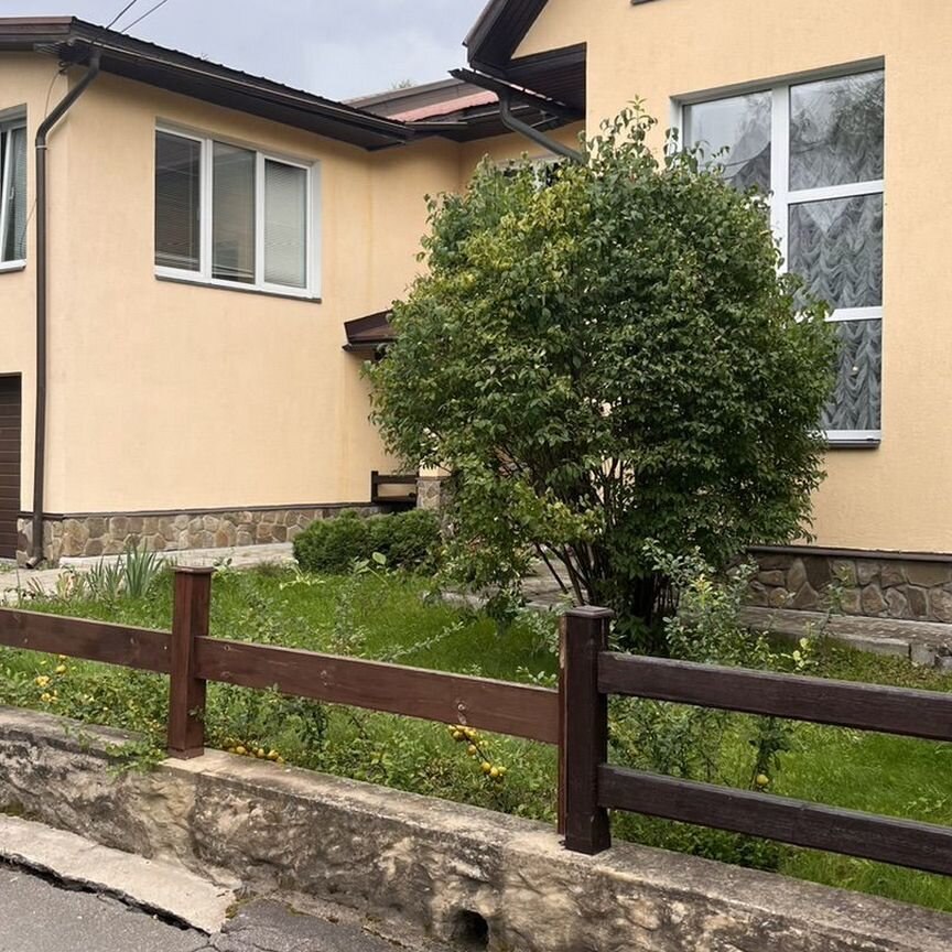 Таунхаус, 236 м², 5 соток