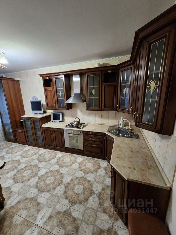 2-комн. квартира, 100 м2, 5/9 этаж