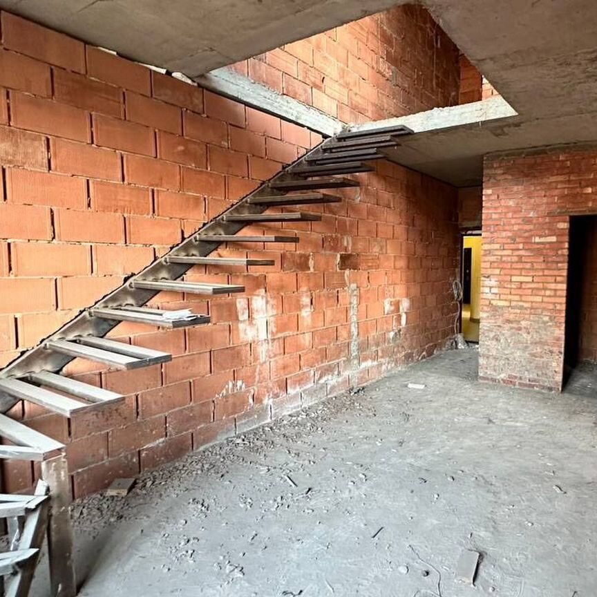 4-комн., 136 м², 9/10 этаж