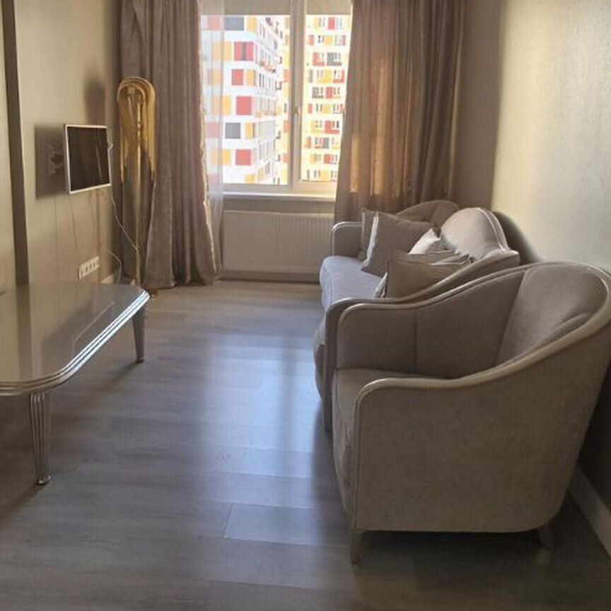 2-комн., 47.4 м², 23/35 этаж