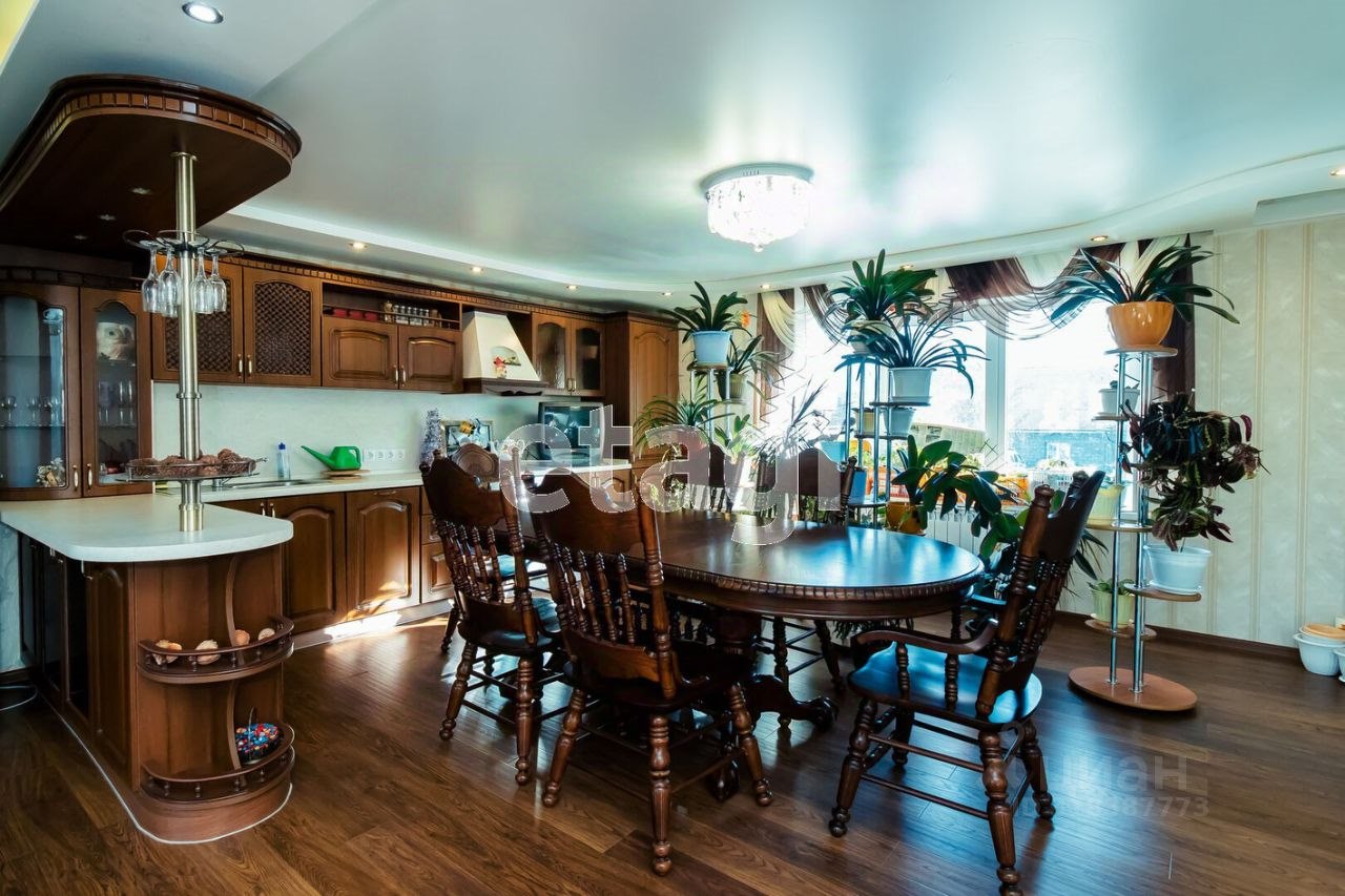 Таунхаус, 180 м², 4.3 сотки