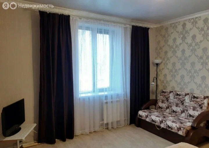 1-комн. квартира, 40 м2, 1/2 этаж