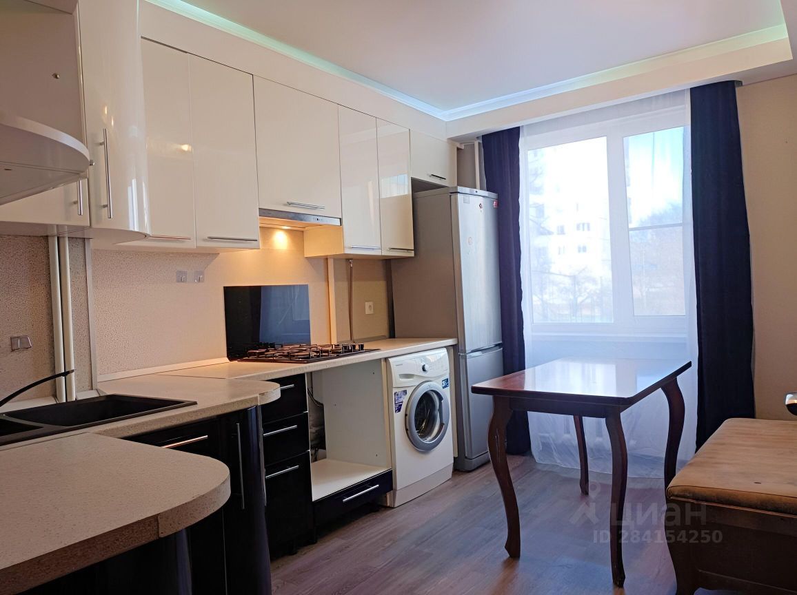 3-комн., 80 м², 2/9 этаж