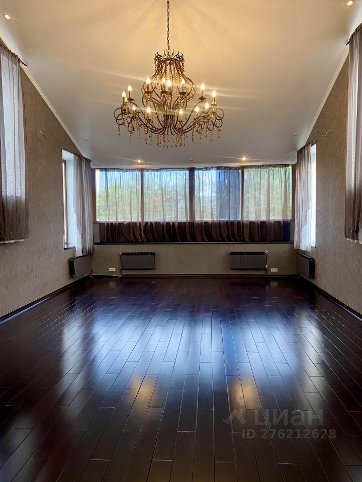 4-комн., 116.7 м², 1/2 этаж