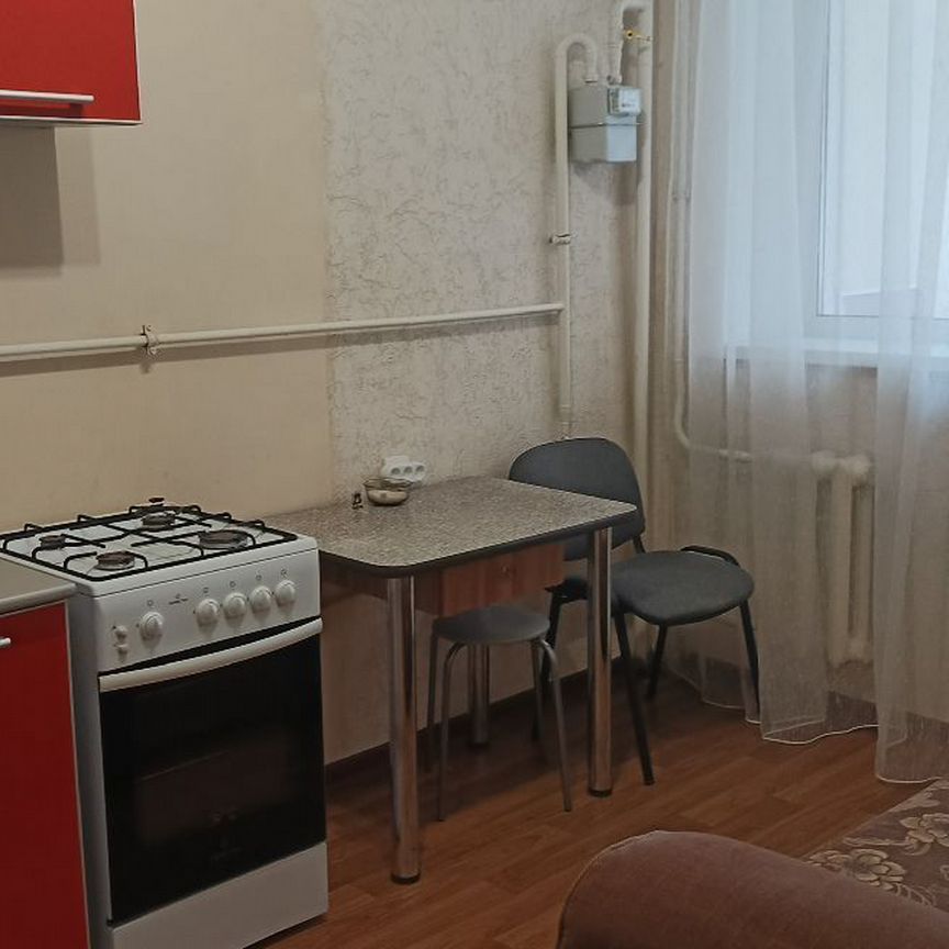 1-комн., Квартира, 38 м², 2/3 этаж