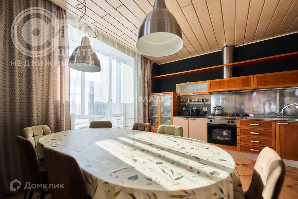 4-комн., 158 м², 5/5 этаж