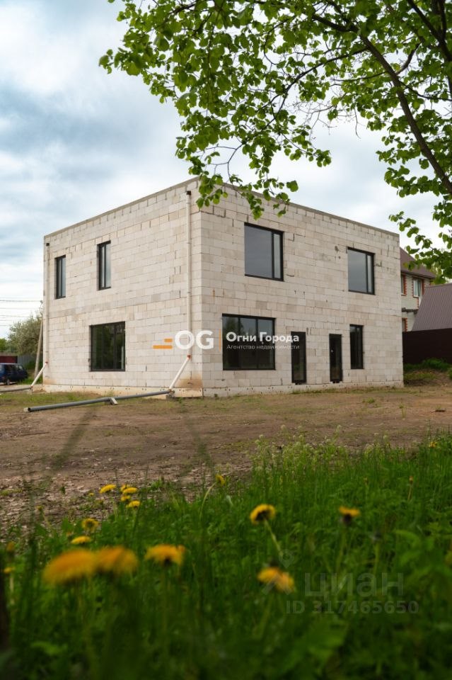 Дом, 345.4 м², 12 соток